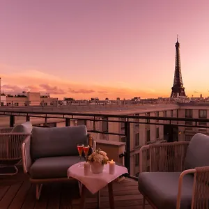 ***** Hotel L'hotel Du Collectionneur Francia